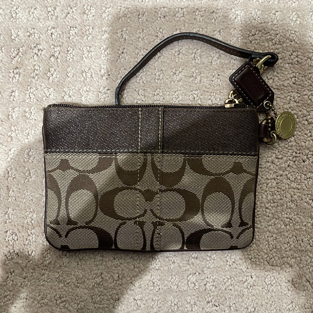 Coach wristlet - Picture 2 of 2